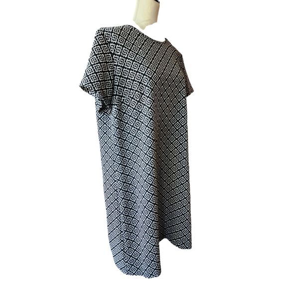Sami & Jo Black & White Print Shift Dress Women's Size XL - Picture 4 of 12